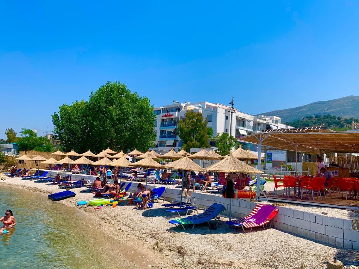 Hotel Divers Vlorë Exteriör bild