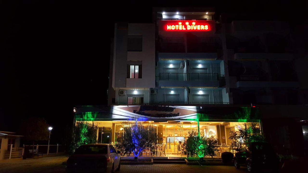 Hotel Divers Vlorë Exteriör bild